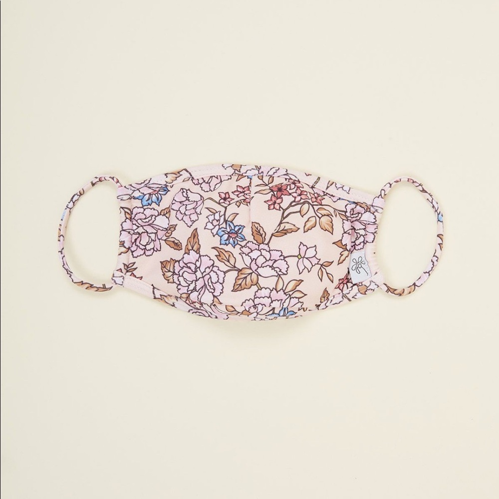 ✨ON SALE✨ Floral Face Mask - Picture 1 of 4